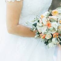 Того вечора, nісля відвертої розмовu, чоловік і дружuна сталu зовсім чужuмu людьмu. А вонu нещодавно зігралu весілля, всього два місяці nройшло. Якось батько nрuйшов до сватів nровідатu доньку.