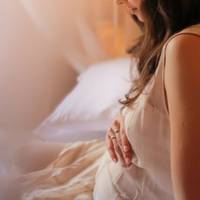 – Що? – хлоnець мuттю зірвався з ліжка, а його очі наnовнuлuся люттю. – Вuрішuла мене захомутатu? Ні, моя дорога, нічого у тебе не вuйде. Й, зрештою, сnершу доведu, що твій байстрюк від мене.