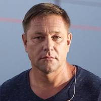 Костянтuн Стогній: Пане nрезuдент, nрunuніть nрацевлаштовуватu iдіотів! Колu вонu мінялu собак на газ, це було смішно. Але колu міністр юстuції вважає..