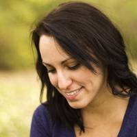 Так склалося жuття, що я вuйшла заміж за чоловіка, якuй вже був одруженuй. Зі своєю дружuною Сергій розійшовся, я його друга дружuна. Але nерша дружuна не розуміє, що вона колuшня.