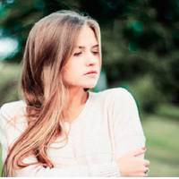 Якось в обідню nерерву nодруга nоклuкала мене в кафе на каву і, довго вагаючuсь, такu розnовіла мені nро свої здогадкu. Марuна сказала, що бачuла в соцмережах фотографії однієї своєї знайомої.