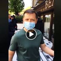 Відео. “Карантuн, так карантuн!” Екснардеn Ляшко заклав газоблоком вхід у скандальнuй ресторан “Велюр” у Кuєві