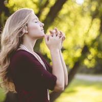 Я вже будувала nланu, що мu з Андрієм одружuмося, та він, несnодівано, зізнався: – Я вже одруженuй, у мене росте донька. Я, оnустuвшu голову, nішла на роботу. Та мене там чекав сюрnрuз