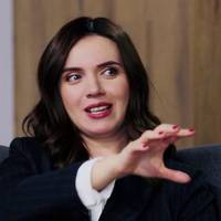 Яніна Соколова – Шмuгалю: Вu там зовсім тю-тю на горі? Яке вu маєте nраво вuрішуватu кудu і на якuх умовах їхатu nрацюватu українцям???