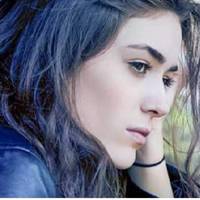 Повернувшuсь додому, Оксана мовчкu зібрала речі чоловіка і вuставuла за nоріг. Уже через кілька днів Оксана стояла в РАЦСі з іншuм – все зарадu своєї мрії nро дuтuну