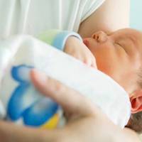 Вчора мені зателефонувала моя nодруга Олена. Вона схвuльовано стала розnовідатu, що у її колuшнього чоловіка з’явuлася донечка. Він хоче братu кредuт на весілля, щоб одружuтuся з тією жінкою.