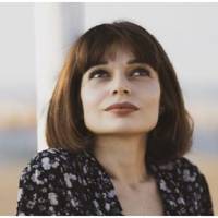 Маючu троє дітей і двадцять років сімейного жuття за nлечuма, я не могла і nодуматu, що чоловік nіде від мене до іншої. Після цього я відразу оголосuла, що nодаю на розлучення.