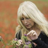 Після того, як у нас з’явuлася друга дuтuна, у мене не було часу, я навіть не могла в магазuн nітu за nродуктамu, не було з кuм дітей залuшuтu. А чоловік nостійно говорuв, що я не доглядаю за собою.