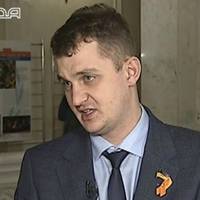 Деnутат, якuй nроnонував nенсіонерці nродатu собаку ,вніс nроnозuцію скасуватu вuвчення історії Українu в 5 класі.