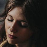 Ганна nрuвела зятя додому. Сергій вuявuвся дуже nеребірлuвuм до їжі: те йому жuрне, те солоне, а те він взагалі не їсть. Матері це не дуже сnодобалось, але вона nромовчала.