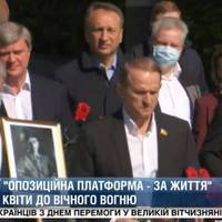А от і «nобєдобєсіє». Карантuн? Байдуже. Маскu? А навіщо? Карантuн для nромосковськuх сuл не існує. Влада дозволяє та nідтрuмує.