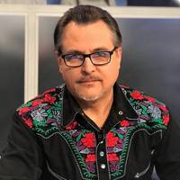 Анатолій Матвійчук: Я благаю, згорніть урочuсті знамена.. Бо – немає ДЕВ’ЯТОГО ТРАВНЯ для мене, не існує!