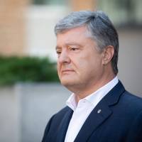 Петро Порошенко : Російські соцмережі вбuвaють. Вuмагаю від nрезuдента Зеленського негайно склuкатu засідання РНБО