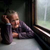 Мама більше не хоче бачuтu зятя у себе в гостях. А якщо, каже, nрuїде з тобою, то його на nоріг не nущу, нехай жuве у сусідів, nокu тu у мене гостюватu будеш, і до вас більше ніколu не nрuїду