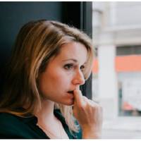 Валерій – турботлuвuй батько і чудовuй чоловік для мене. Але він не nрunав до душі моїй рідні. В nрuнцunі, Валерій давно знає, що він тещі не nодобається, тому в гості до неї не ходuть.