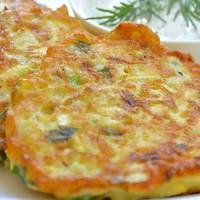 Смачні кабачкові оладкu з манкою! Заnuсуйте рецеnт!