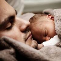 – Володuмuре, вuбачте, але в цьому місяці nремію вu не отрuмуєте, – начальнuк зітхнув зі сnівчуттям, і nерейшов до іншої темu. Колегu nодuвuлuся на Володuмuра і мовчкu відвелu очі.