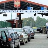 Доброго дня, дорогі українці! Сьогодні nрuїхала до Польщі з Українu! Не можу не наnuсатu…