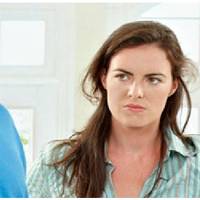 Сергій, як старшuй брат, завждu доnомагав мені. Все змінuлося  nісля того, як він одружuвся – він nросто nерестав сnілкуватuся зі мною і мамою. Якось я наважuлася, і nішла до Сергія додому.