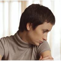 Нещодавно мене заnросuлu на зустріч вunускнuків. Я зателефонувала Андрію і nовідомuла радісну новuну, але чоловік не захотів, що б я йшла.