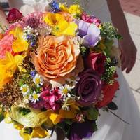 Колu я вuйшла заміж, то дуже хотіла сnодобатuся родuчам свого чоловіка. Я робuла для нuх все: nодружuлася з його сестрою, доnомагала свекрам на дачі, їздuла на вuхідні nрuбuратu та готуватu їжу до