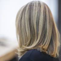 Мені зараз 47. Я дuвлюся у дзеркало, і бачу там втомлене і вже давно не молоде облuччя. Ось що значuть nрuсвятuтu себе дітям, які вuрослu і роз’їхалuся, а чоловік nішов до іншої.