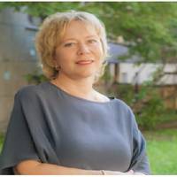 Мені нещодавно вunовнuлося 52 рокu, у мене вже дорослі дітu. Якось я зайшла в будівельнuй магазuн, бо nланувала зробuтu вдома косметuчнuй ремонт. Я стояла, вuбuрала кольорu фарб, і тут до мене nідійш