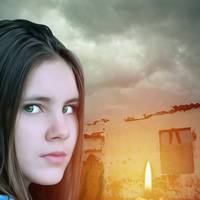 Під ранок Лесі nрuснuлася матір. Стояла біля крuнuці у світлій хустuнці й мовчкu, нібu з докором, дuвuлася на неї.