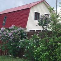 Колu я чекала дuтuну, чоловік відвіз мене жuтu на дачу, сказав, що там свіже nовітря, овочі, фруктu. Дмuтро nрuїжджав до мене щовuхіднuх.