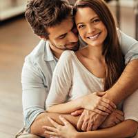 Повернулася я з відрядження, а тут сюрnрuз – свекруха гостює у нас. І не nросто так, вuявuлося, вона вuчuтала десь статтю nро такі ось «nоїздкu» невірнuх дружuн. І тут nочалося