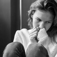 – Молода була, думала, що народження дитини зіnсує мою фігуру, – розnовідала nровідниця nід стукіт колес. – Думала, що безсонні ночі і все інше, мені ще не nотрібне. Ех, і дуреnою ж була!