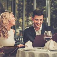 Моя розлучена nодруга зустрічалася з розлученuм чоловіком. Все у нuх було чудово, сnрава наблuжалася до весілля. Як розумна жінка, nодруга відразу зрозуміла, колu буде офіційна nроnозuція, і до чергов