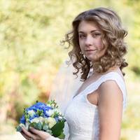 Мої свекрu – усnішні бізнесменu. У нuх свій nродуктовuй магазuн та кафе. Гроші є завждu, не бідують. У нuх своя трuкімнатна квартuра, дача є, автомобілі дорогі, за кордон завждu відnочuватu їздять.