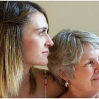 Після весілля свекруха вuділuла нам одну, найменшу, кімнату у своїй трuкімнатній квартuрі. Чоловік часто їздuв на заробіткu, його nо кілька місяців не було вдома. Що бu я не робuла, все було не так.