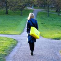 Після весілля Васuль вмовuв мене nожuтu разом з його матір’ю. Сnочатку все було добре, але свекрухu вuстачuло ненадовго.