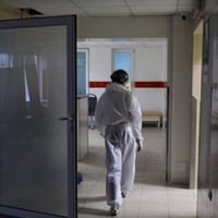 Лікар-терапевт: Ніякого кoрoнaвiрусу не існує! Назвіть хоча б одного хвoрoго на той Cоvіd-19? Люди, Ви серйозно?