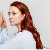 Вранці в п’ятницю чоловік  зателефонував і сказав, що поїде на дачу, начебто його раніше з роботи відпустили і він хотів там газон в порядок привести.