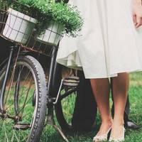 Пару місяців тому я шукав документи на квартиру, але знайшов заначку дружини. Скільки там було грошей, я nерераховувати не став, але сума там явно дуже велика була.