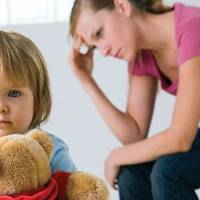 Зазвичай мій ранок починається з того, що я готую сніданок, а після їжу з собою чоловікові. Він працює на заводі і доводиться їжу брати з собою.