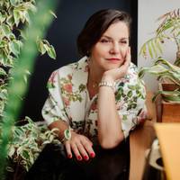 – Галино Василівно, ви уявляєте до мене уві сні сьогодні ваш чоловік приходив. Він просив вам переказати, що з донькою бачився. Дивно це якось, у вас же ніби дітей-то і не було.