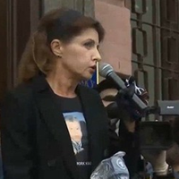 Відео – потужна промова від Марини Порошенко. Не дивлячись на жалобу з’явилася біля суді і зробила заяву