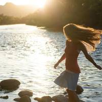 Коли Микола привів Світлану у свій дім, свекруха заявила відразу: – Квартиру свою я розмінювати не буду. Якщо хочете жити разом, то живіть зі мною.