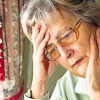 Вже був вечір. Зять привів додому свою тещу. Поставив дві її сумки на підлогу в коридорі, і вона пішла до Світлани. Коли жінка побачила свою маму, її розчаруванню не було меж: