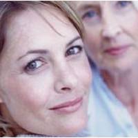 Маму не влаштовує, що мій чоловік заробляє недостатньо грошей і у вихідні їздить допомагати своїм батькам. А після роботи він може пообідати і лягти відпочивати.