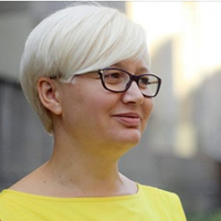 Лариса Ніцой: От скажіть мені, карпатці, прикарпатці, що ви наробили ? Три роки тому, віз мене один ваш дядько в Карпати. Каже- та що ми можемо…