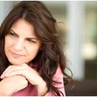 Про розлучення з чоловіком Ірина навіть чути нічого не хоче, адже у них в сім’ї росте троє дітей. – Нехай спочатку допоможе підняти дітей, а потім видно буде – якщо захоче йти, нехай іде, – міркує во