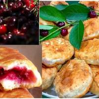 Пухкі, м’які і ароматні пиріжки з вишнею. Дуже простий рецепт, пиріжки виходять настільки смачними, що хочеться їх пекти знову і знову