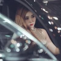 Я відразу незлюбила свою невістку, коли тільки мій син познайомив нас. Вона навіть в вечір знайомства не могла відійти від телефону і весь час з кимось розмовляла по роботі.