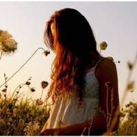 Ірина з Олегом зустрілися через 10 років і зрозуміли, що їхнє кохання не згасло. Але щось міняти було вже пізно – в обох за спиною сім’ї і діти.