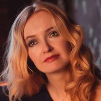 Близько року тому моєї мами не стало. Нам з сестрою вона залишила двокімнатну квартиру у спадок. Туди відразу переїхала моя рідна сестра і стала там господарювати.